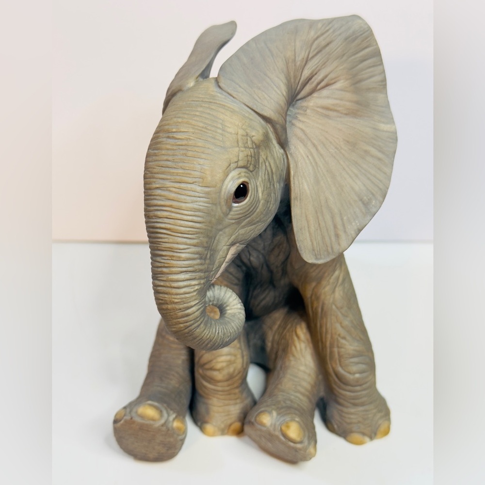 Vtg Lenox Smithsonian Institution Gray Porcelain African Elephant Calf Figurine